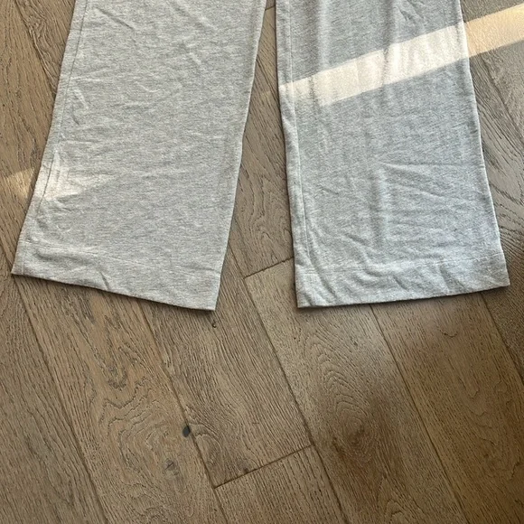 EUC (worn once) Spiritual Gangster ‘Delilah’ Cinched Waist Jumpsuit (XS) - Picture 11 of 14